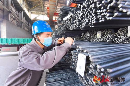 河鋼唐鋼“五一”堅(jiān)守崗位 精準(zhǔn)對(duì)接客戶需求，全力保障訂單兌現(xiàn)